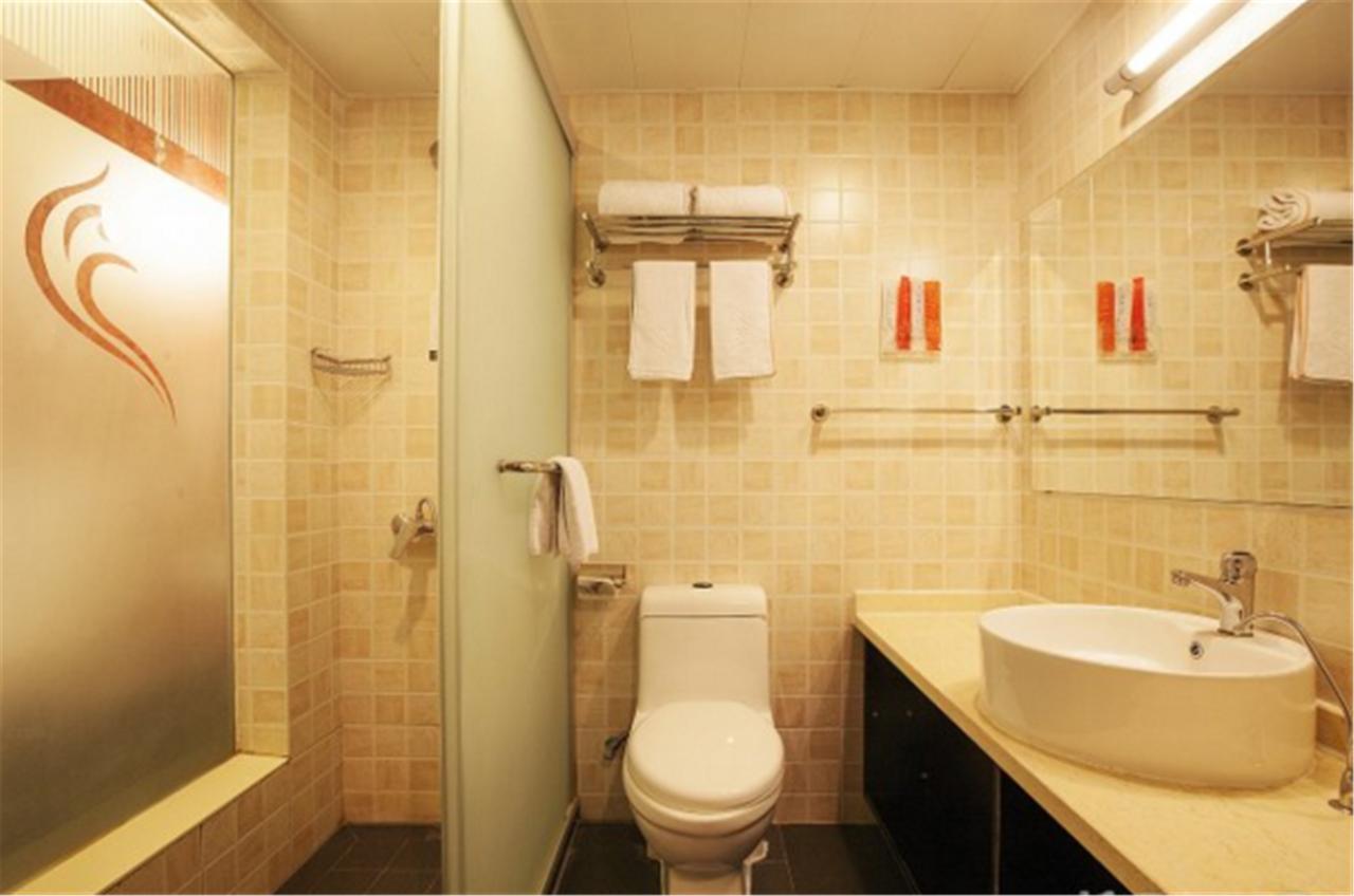 Fairyland Hotel Shanghai New International Exihibition Centre South Yanggao Road Metro Station Bagian luar foto